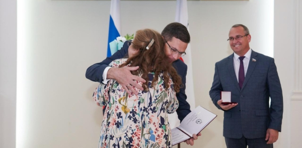 Глава города Юрий Шалабаев вручил награды нижегородцам, удостоенным почетных званий заслуженных работников профессиональных сфер