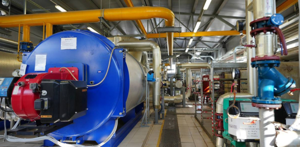  Юрий Шалабаев: Теплоноситель доведен до каждого второго многоквартирного дома и до 90% школ и детских садов