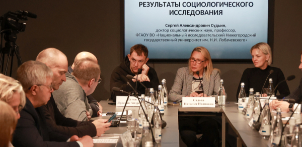 Соцопрос: Нижегородцы хотят видеть стадион и спортивные площадки общего доступа на месте аварийного «Водника» Соцопрос: Нижегородцы хотят видеть стадион и спортивные площадки общего доступа на месте аварийного «Водника»