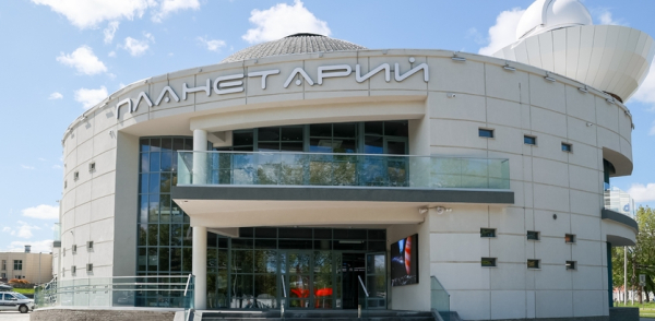 Поэтический моноспектакль «Бродский. История жизни» впервые состоится в Нижегородском планетарии имении Георгия Гречко