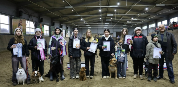Более 90 юных кинологов приняли участие в соревнованиях в городском зооцентре «Надежда»